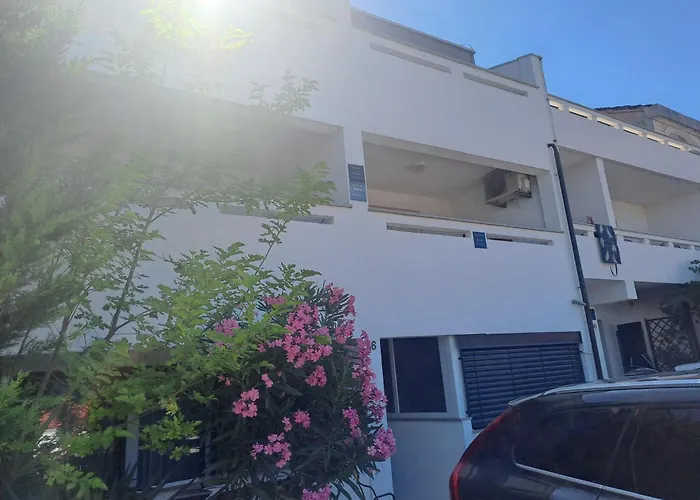 Apartment Zarok 2