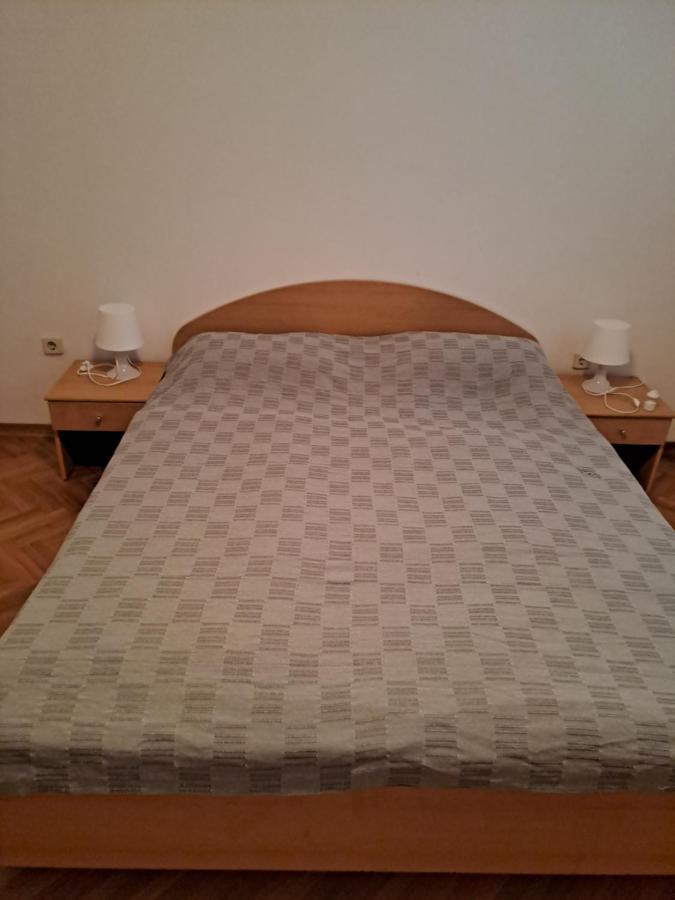 Apartman Zarok 2 *