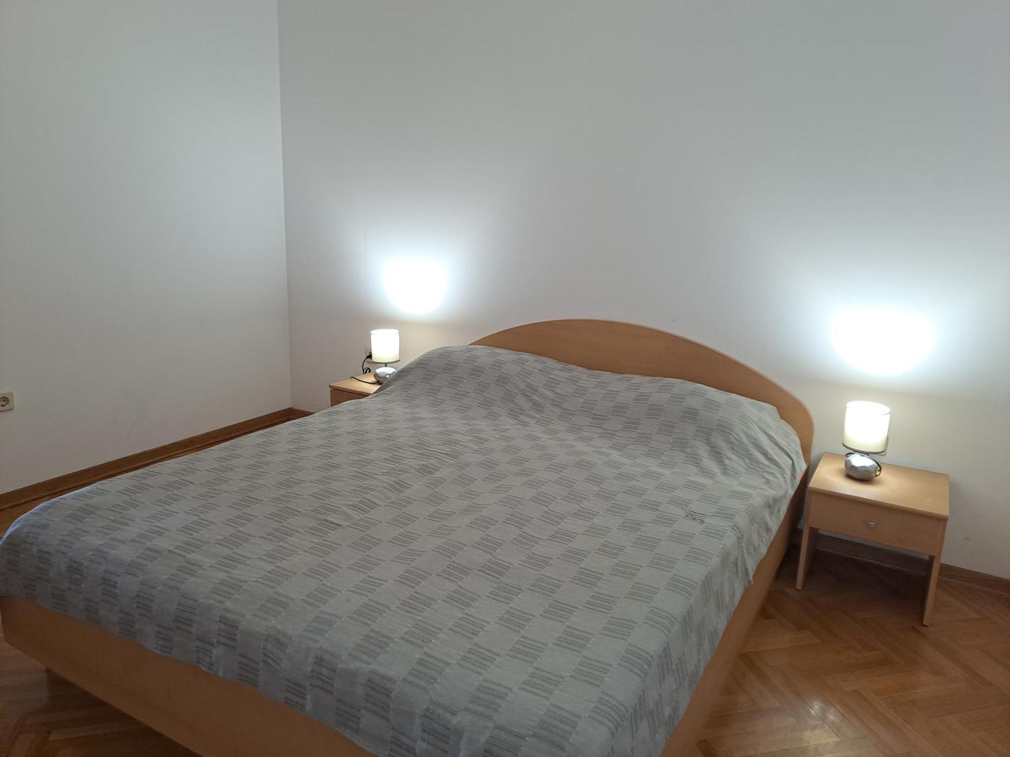 Apartman Zarok 2 *